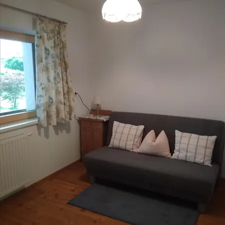 Michls Hoamat Dreibettzimmer Δωμάτια σε οικογενειακή κατοικία Ζόλντεν
